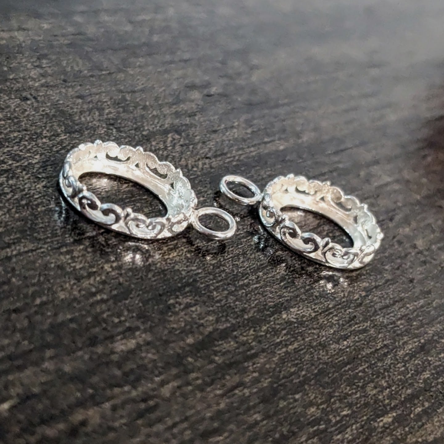Ornate OVAL Bezel Cup Pendant with closed loop, Sterling Silver, 6x8mm, 8x10mm or 10x12mm cabochon settings - sold individually