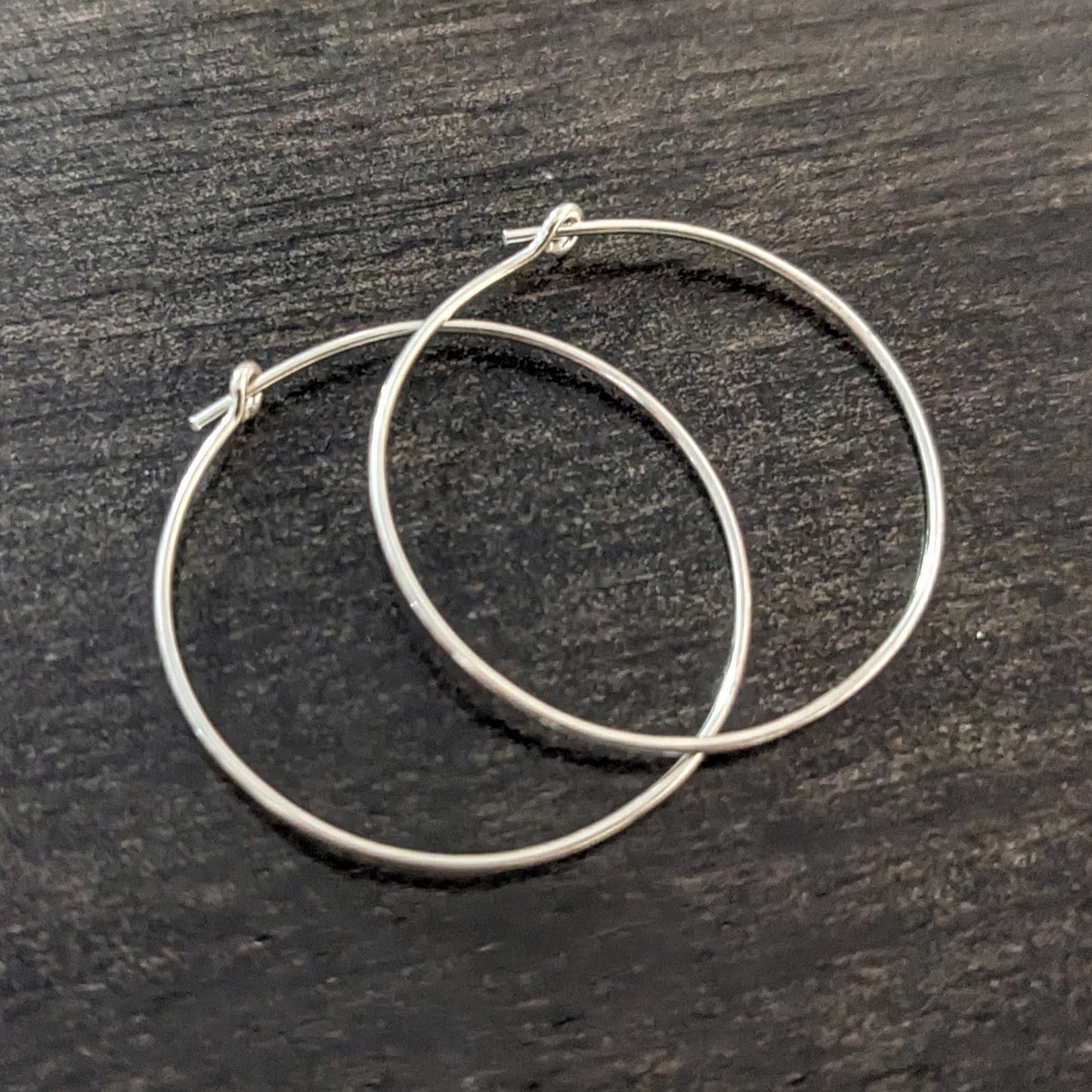 CLEARANCE Bali Round Hoop Earrings, 15mm diameter, 21 gauge - sold by the pair