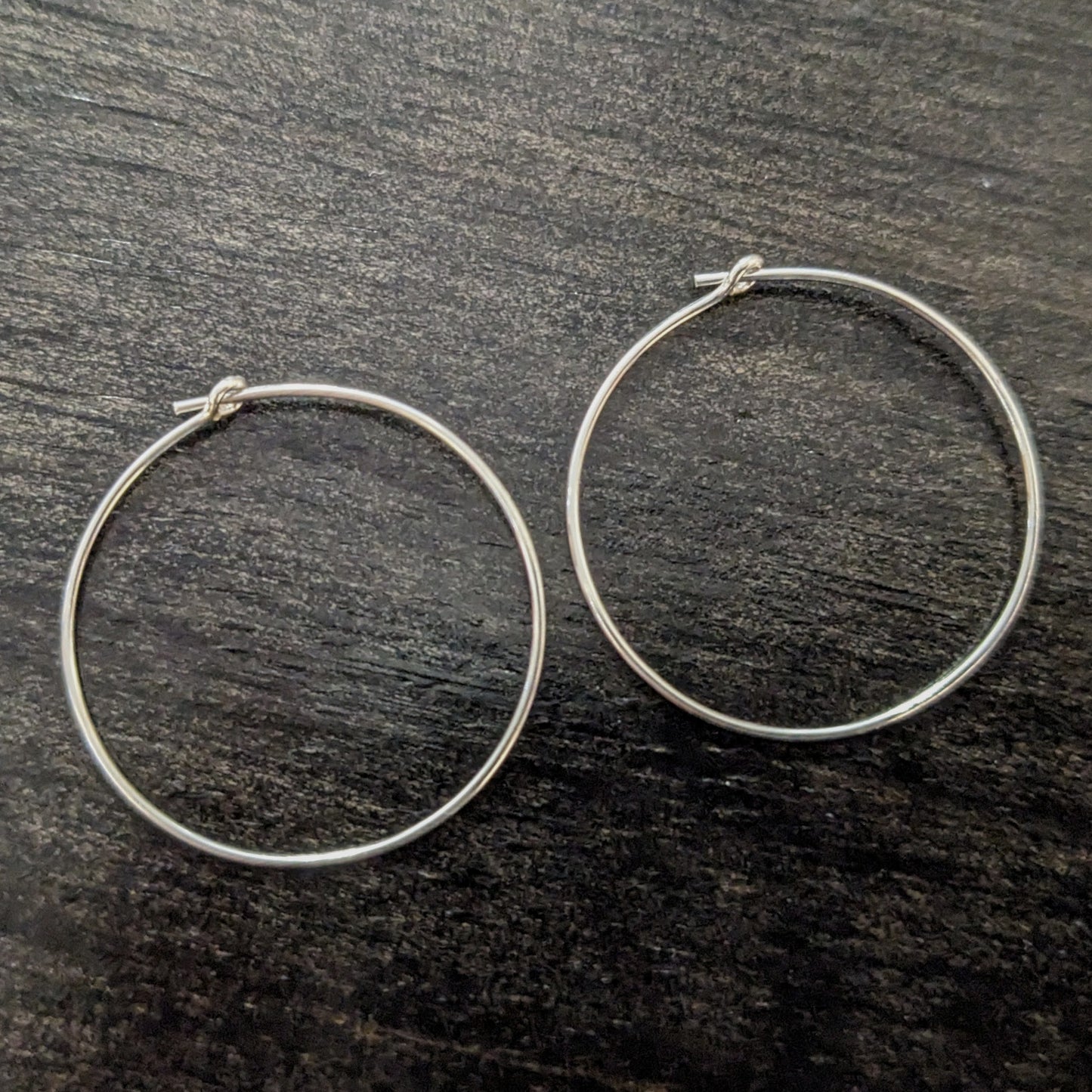 CLEARANCE Bali Round Hoop Earrings, 15mm diameter, 21 gauge - sold by the pair