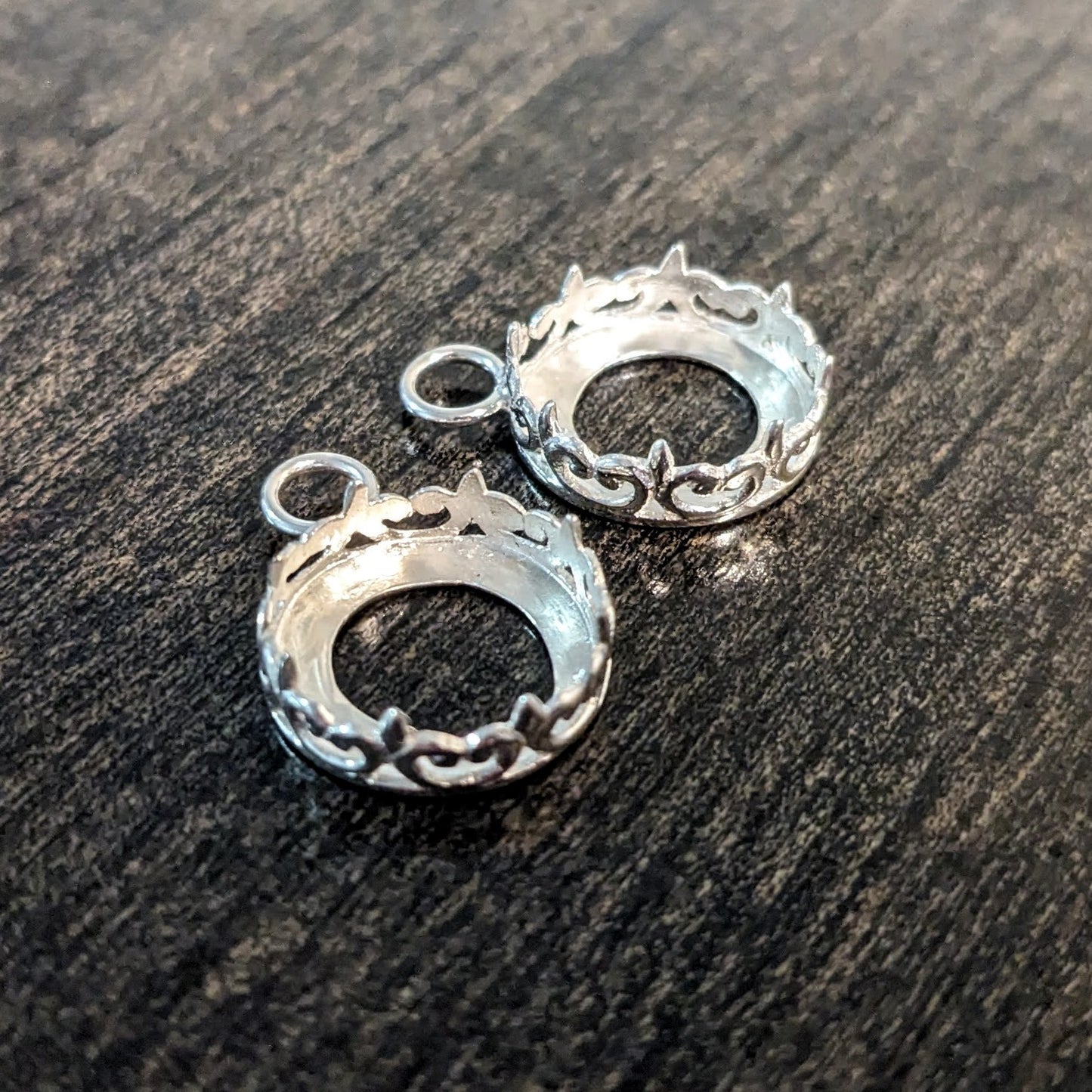 Ornate ROUND Bezel Cup with closed loop, Sterling Silver, 8mm, 10mm or 12mm cabochon settings - sold individually